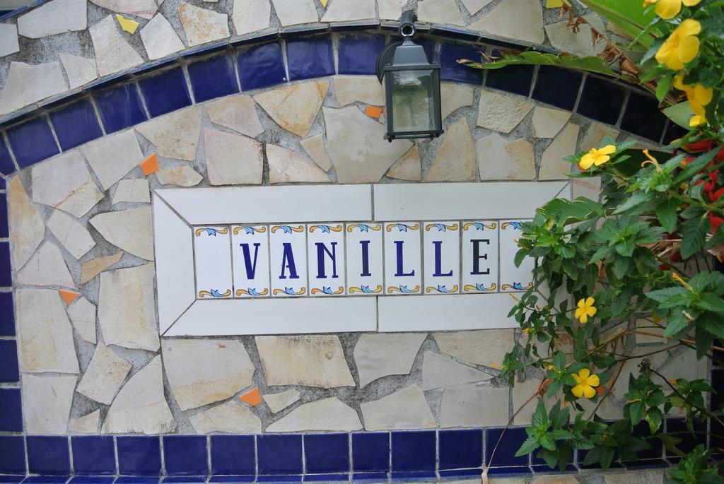 Le Moulin De La Baie Piscine Vue Mer Le Moule Exterior foto